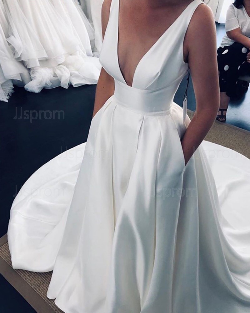 Deep V-neck White Side Slit Pleated Satin Wedding Dress with Pockets NWD2120