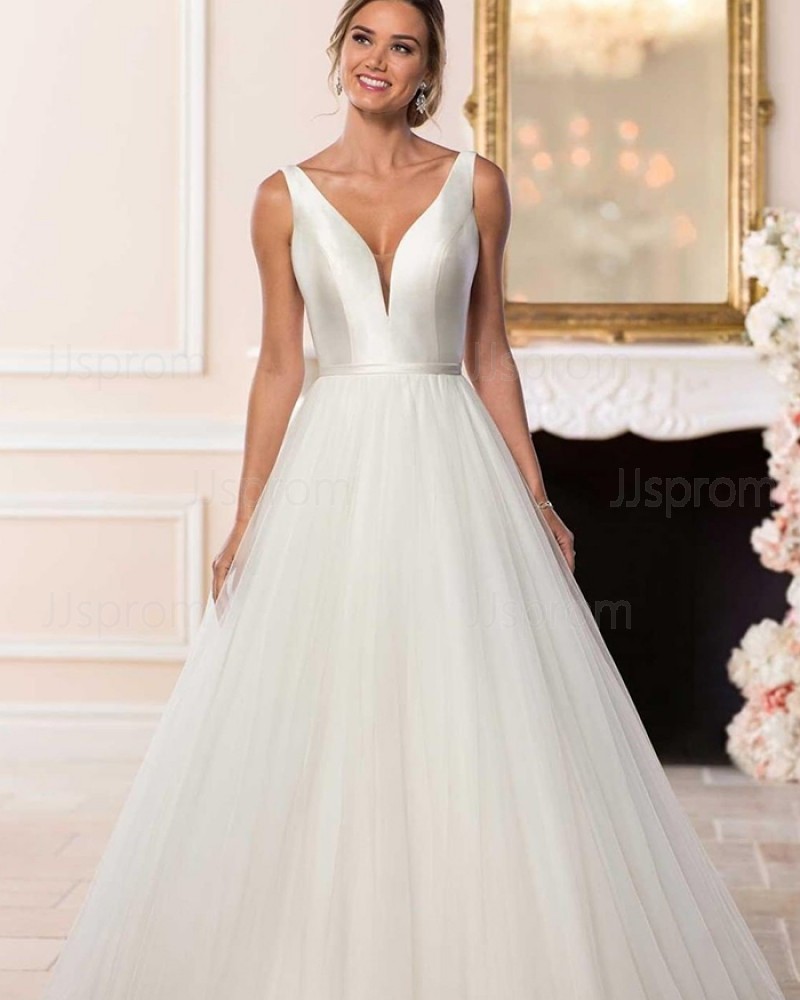 Simple Pleated A-line V-neck Ivory Tulle Wedding Dress NWD2122