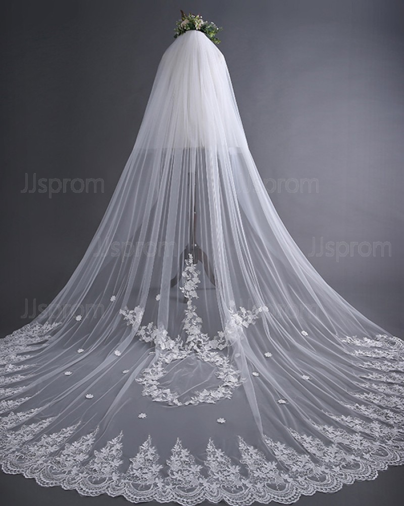Two Tiers Ivory Lace Applique Edge Cathedral Wedding Veil TS17135