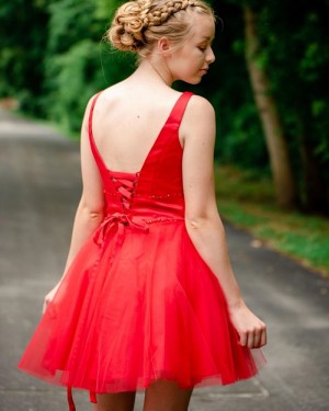 Simple Red Tulle Beading V-neck Homecoming Dress HD3570