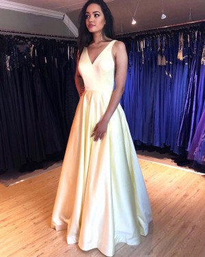 Light Yellow V-neck Simple Pleated Prom Dress with Pockets PM1868