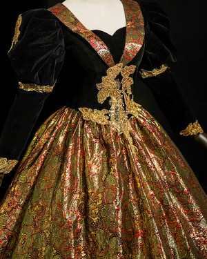 Regal Floral Brocade Historical Court Costume Dress with Long Sleeves VD061